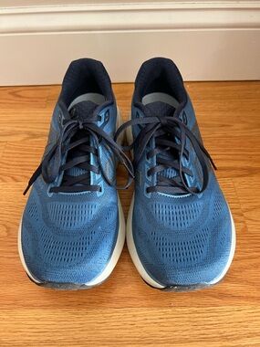 New Balance 880 Fresh Foam Men's Blue Running Sneakers Size 9.5 Wide (2E)